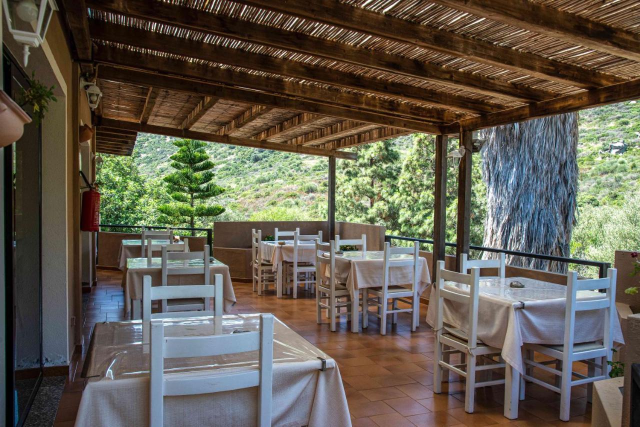 Hotel Oleandro Villasimius Eksteriør billede