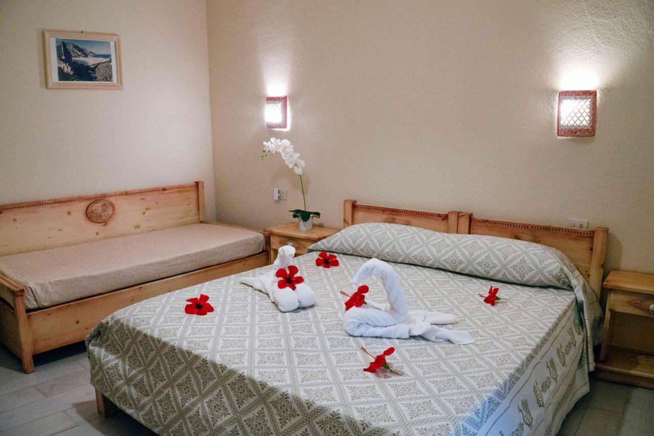 Hotel Oleandro Villasimius Eksteriør billede